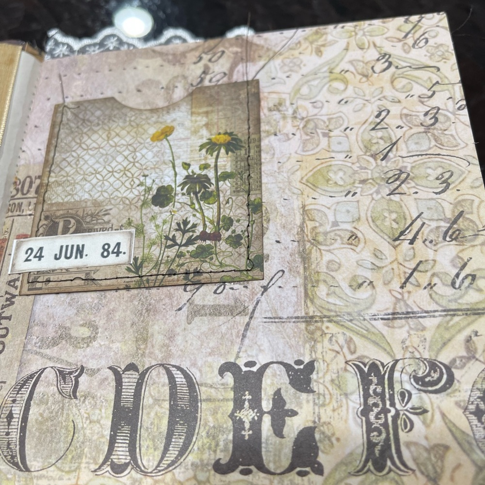 SOLD Junk journal SOLD - Picture 9 of 15